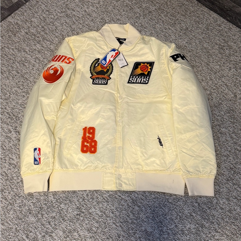 NBA Exclusive Cream Jacket with Phoenix Suns Patch